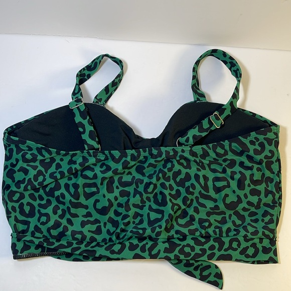 Coral Reef XL High-Waisted Bikini Set - Picture 6 of 13